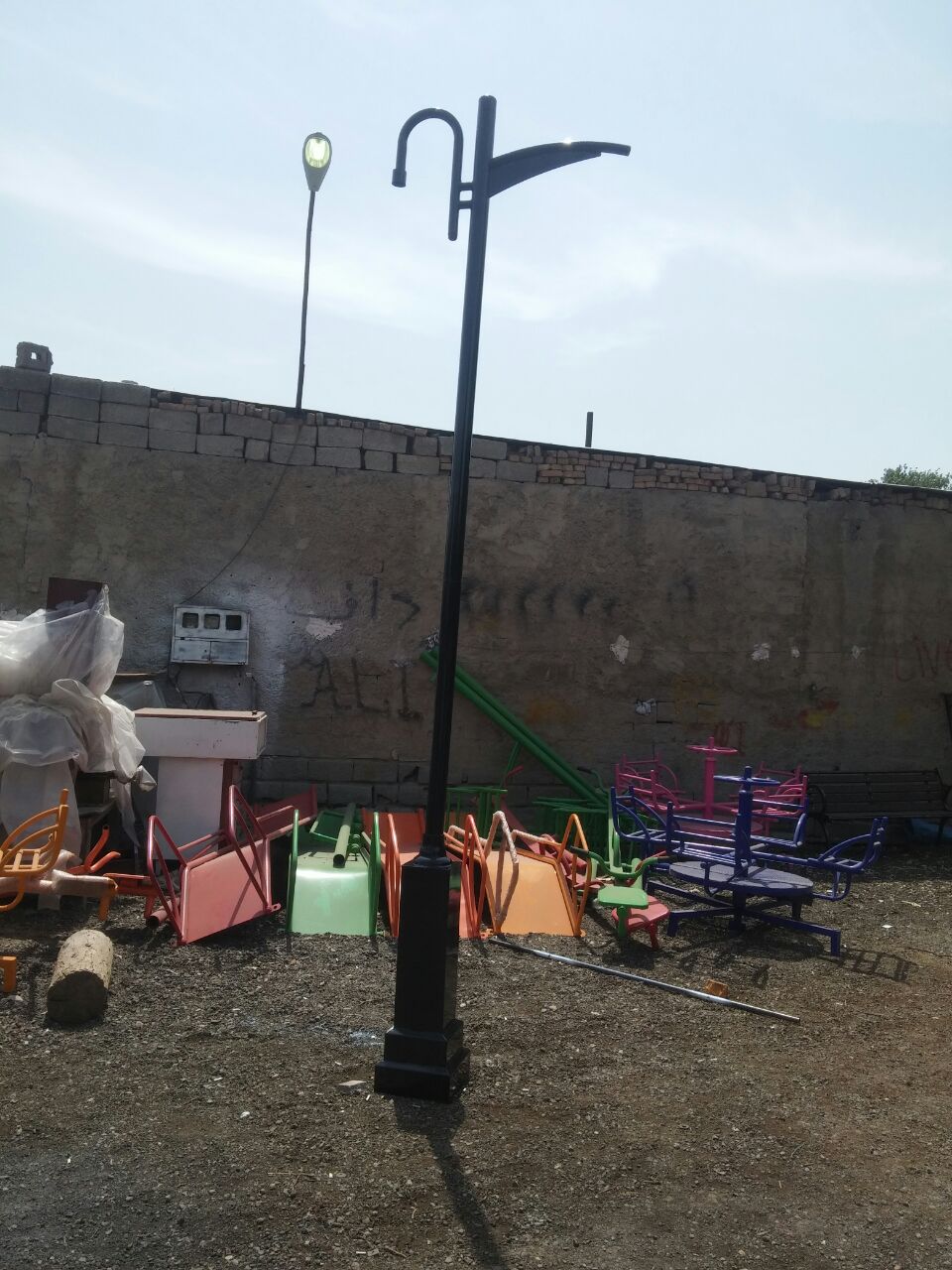 HZBB5638.jpg پایه چراغ ۰۴ - تصویر 1